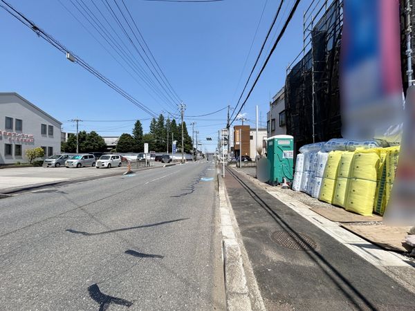 さいたま市北区吉野町1丁目 1号棟 前面道路含む外観 さいたま市北区吉野町1丁目 1号棟 前面道路含む外観