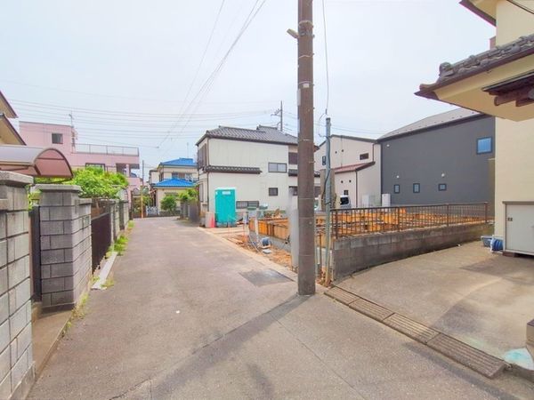 さいたま市西区大字土屋 前面道路含む外観 さいたま市西区大字土屋 前面道路含む外観