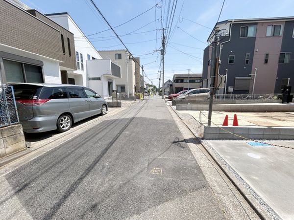 さいたま市大宮区堀の内町2丁目 2号棟 前面道路含む外観 さいたま市大宮区堀の内町2丁目 2号棟 前面道路含む外観
