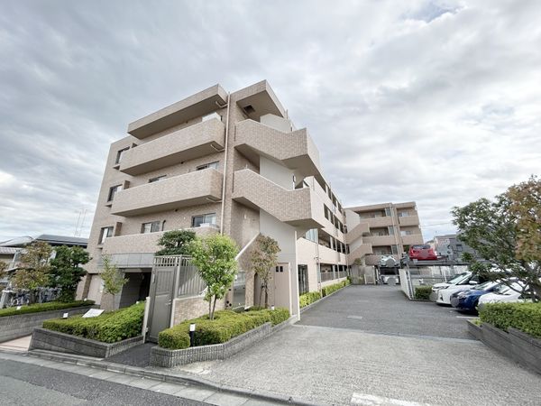 ローヤルシティ大宮公園 外観