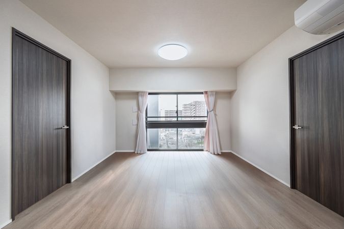 オープンレジデンシア大宮フロント リビング