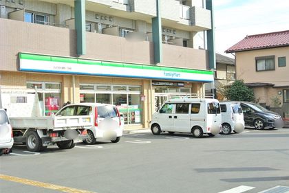 ライオンズマンション大宮大成第2 ファミリーマート さいたま大成町一丁目店(約380m) ファミリーマート さいたま大成町一丁目店(約380m)