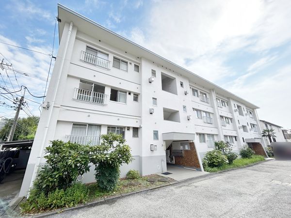大宮吉敷町団地 1号棟 外観 大宮吉敷町団地 1号棟 外観