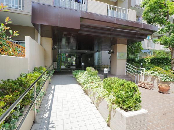 ライオンズマンション大宮指扇第2 エントランス ライオンズマンション大宮指扇第2 エントランス