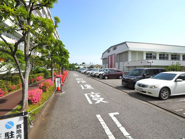 グランドシティ大宮 イーストタワー 駐車場 グランドシティ大宮 イーストタワー 駐車場