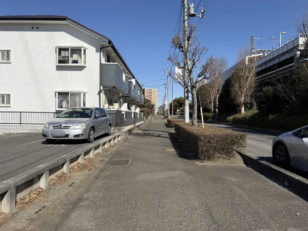 南東側（公道部分）