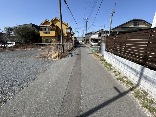 鴻巣市宮前 前面道路含む外観 前面道路含む外観
