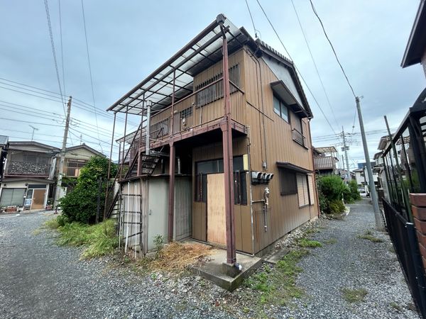 前面道路含む外観