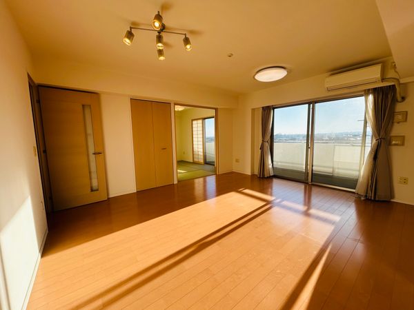 ゼファー北鴻巣オレンジステージ リビング