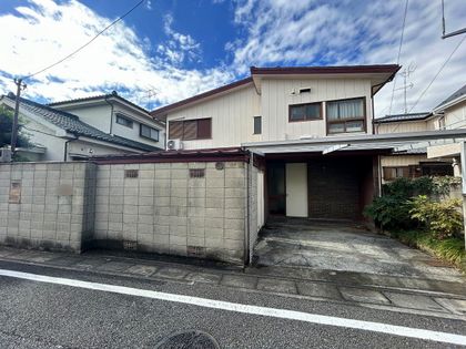 さいたま市見沼区東大宮1丁目 前面道路含む外観