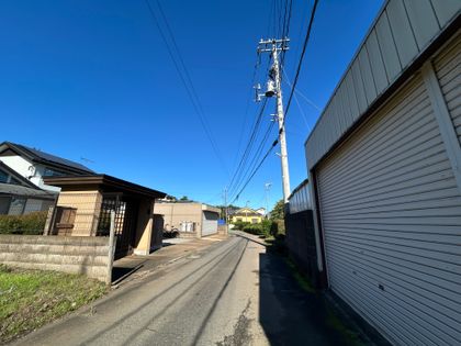 前面道路含む外観