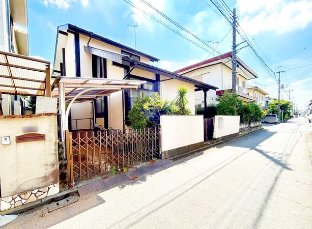 前面道路含む外観