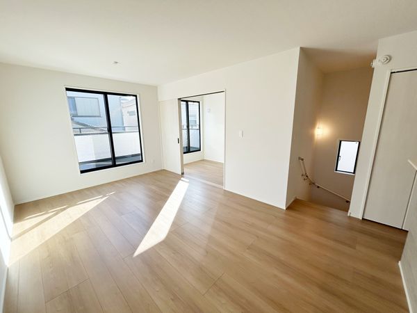 東村山市秋津町2丁目 新築4号棟 リビング