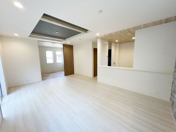 所沢市東狭山ケ丘1丁目 新築2号棟 リビング