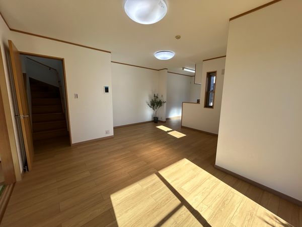 所沢市花園4丁目 戸建 リビング