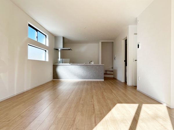 所沢市所沢新町 新築戸建 リビング