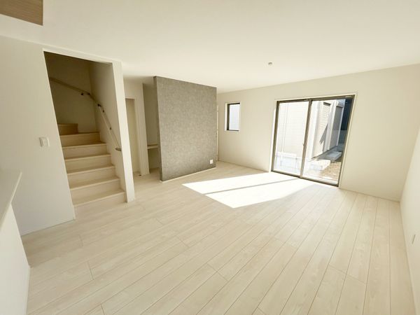 所沢市中富南3丁目 新築5号棟 リビング