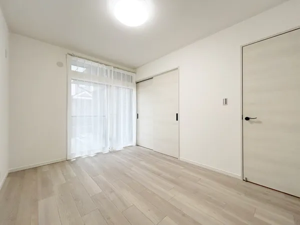 １階洋室約６帖