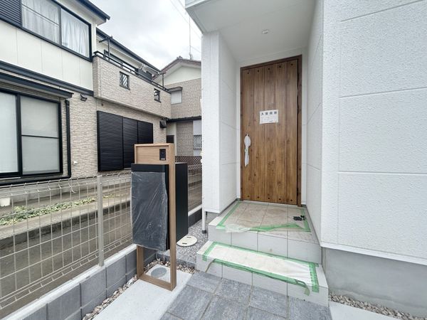 所沢市中新井2丁目 新築戸建 玄関 所沢市中新井2丁目 新築戸建 玄関