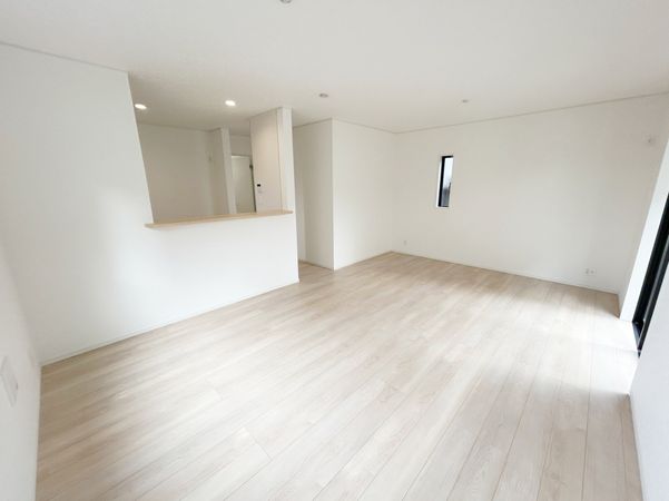 所沢市林3丁目 新築戸建 リビング