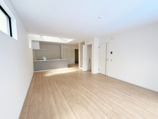 所沢市東新井町 新築戸建 リビング