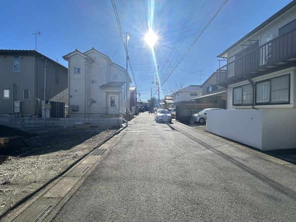 所沢市所沢新町 新築1号棟 前面道路含む外観 所沢市所沢新町 新築1号棟 前面道路含む外観