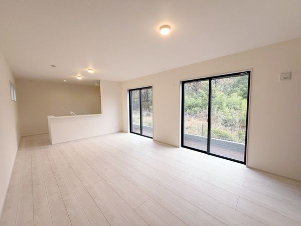 狭山市北入曽 新築戸建 リビング