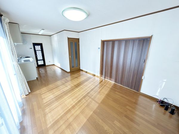 入間市久保稲荷4丁目 中古戸建 リビング 入間市久保稲荷4丁目 中古戸建 リビング