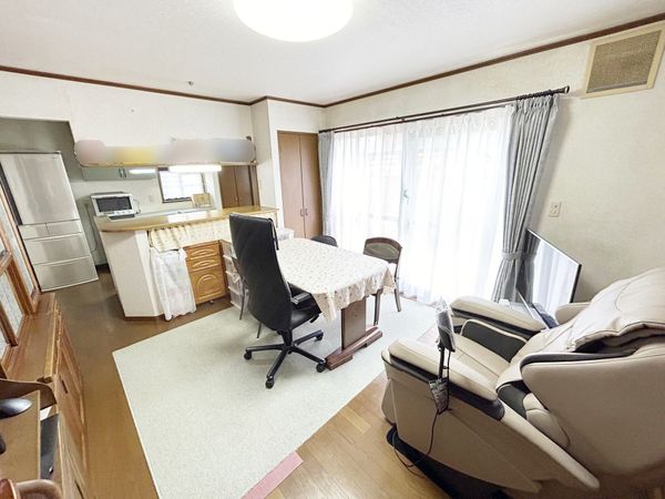 所沢市若狭1丁目 戸建 リビング 所沢市若狭1丁目 戸建 リビング