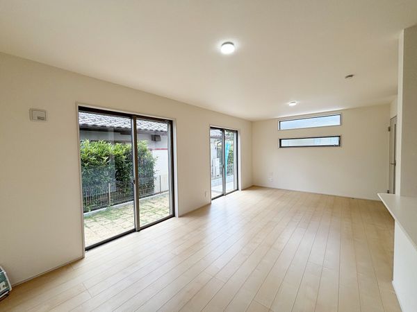 所沢市松が丘2丁目 新築戸建 リビング