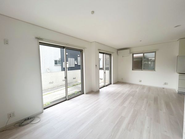 所沢市北中3丁目 戸建 リビング 所沢市北中3丁目 戸建 リビング