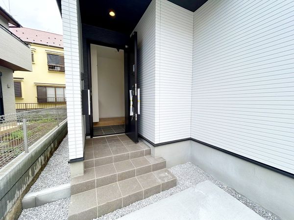 所沢市狭山ケ丘2丁目 新築戸建 1号棟 玄関 所沢市狭山ケ丘2丁目 新築戸建 1号棟 玄関