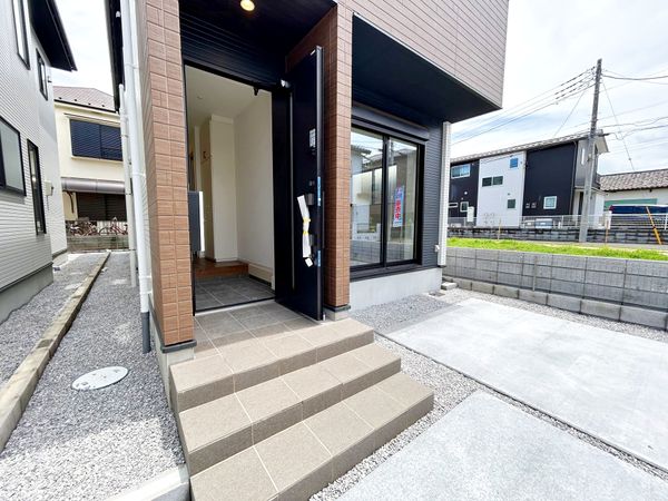 所沢市狭山ケ丘2丁目 新築戸建 2号棟 玄関 所沢市狭山ケ丘2丁目 新築戸建 2号棟 玄関