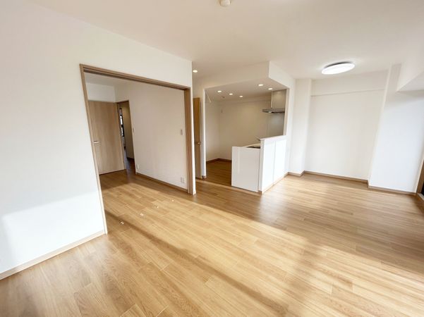 エステ・スクエア新所沢 リビング エステ・スクエア新所沢 リビング