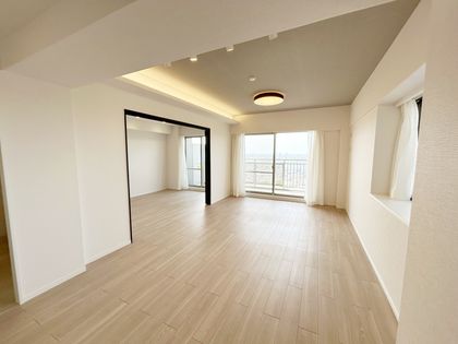 フォーラスタワー所沢 リビング