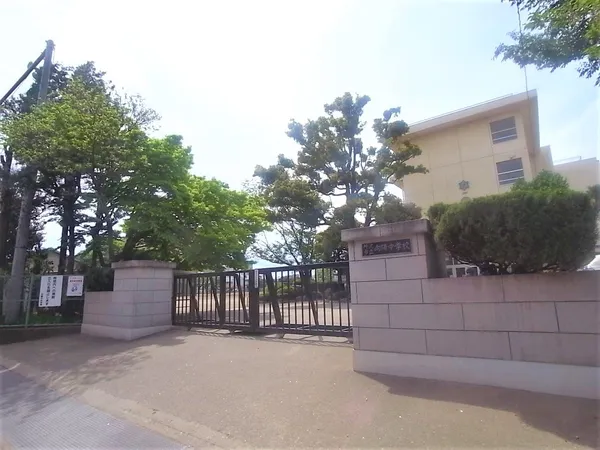 所沢市立向陽中学校まで徒歩１２分