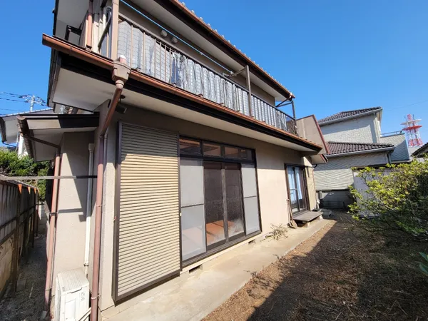 敷地内は南面からの日当たり良好です