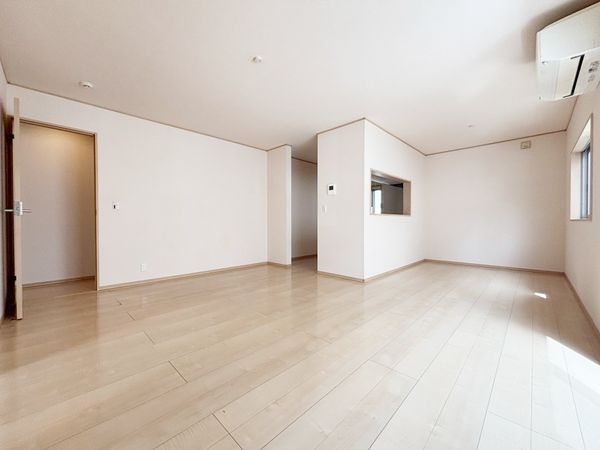 入間市上藤沢 戸建 リビング