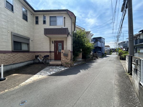 入間市宮前町 戸建 前面道路含む外観 入間市宮前町 戸建 前面道路含む外観