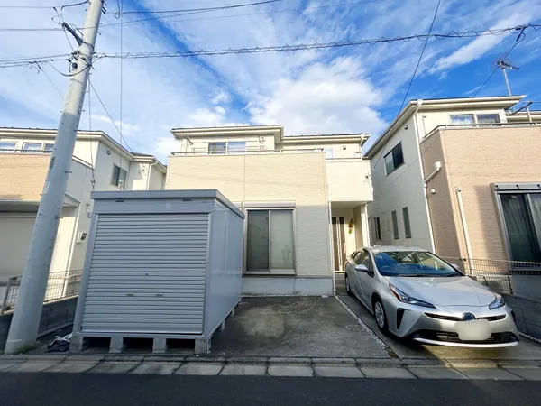 駐車２台可能(車種による)