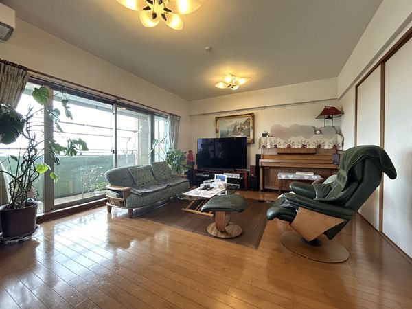 レーベンハイムエスフィールド入間 イーストスクエア リビング レーベンハイムエスフィールド入間 イーストスクエア リビング