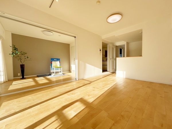 ユアコート武蔵藤沢 リビング ユアコート武蔵藤沢 リビング