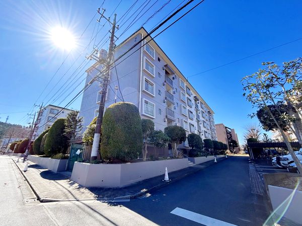 入間仏子団地 2号棟 外観 入間仏子団地 2号棟 外観