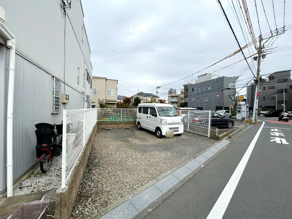 南西向きにつき陽当り良好です