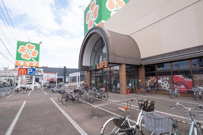 新座市野寺5丁目 土地 ライフ新座店(約550m) 新座市野寺5丁目 土地 ライフ新座店(約550m)