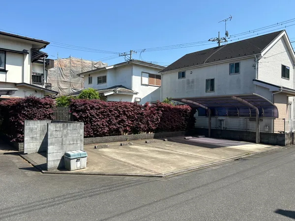 開放感のある北西角地、通風日照も良好です