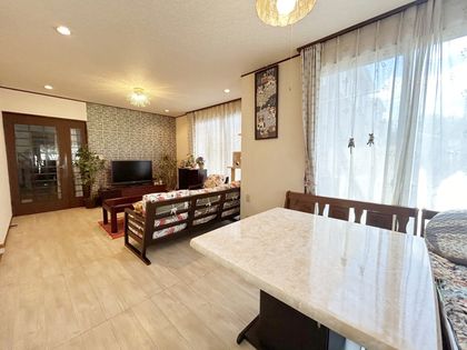 新座市野寺3丁目 戸建 リビング