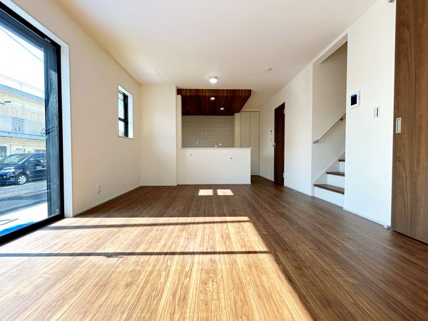 西東京市北町1丁目 新築戸建1号棟 リビング