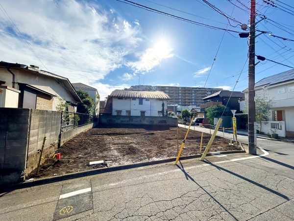 東久留米市南沢4丁目  B号棟 前面道路含む外観 東久留米市南沢4丁目  B号棟 前面道路含む外観
