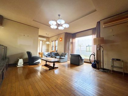 西東京市泉町2丁目 戸建 リビング